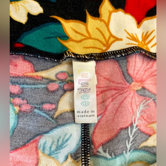 LuLaRoe Bundle- 3 / Plus Size Women’s Leggings, Holiday Theme & Floral. Size TC2 - Picture 6 of 7